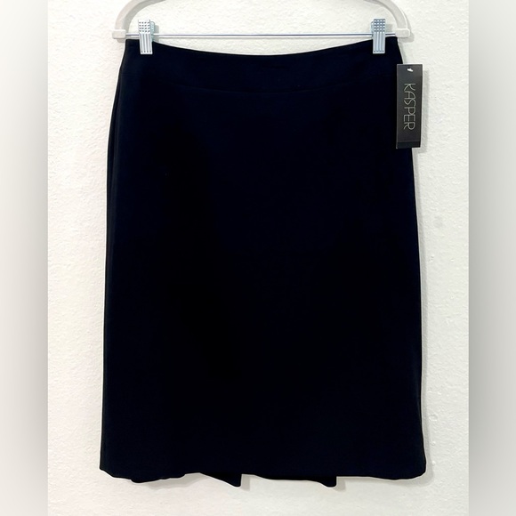 Kasper Black Crepe Pencil Skirt with Flared Back Size 8 - Picture 2 of 4